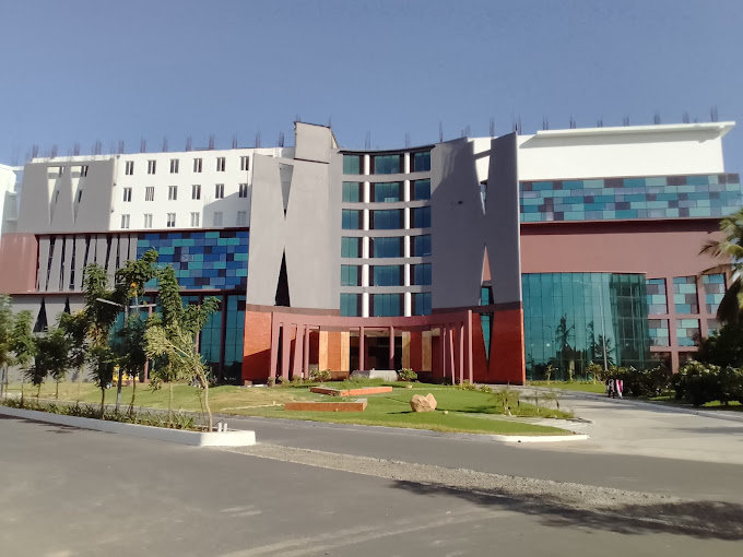 Dhanalakshmi Srinivasan University - DSU, Tiruchirappalli, Tamil Nadu: About Us, Courses, Eligibility, Fees, Admission, Ranking, Syllabus, Placement 2024