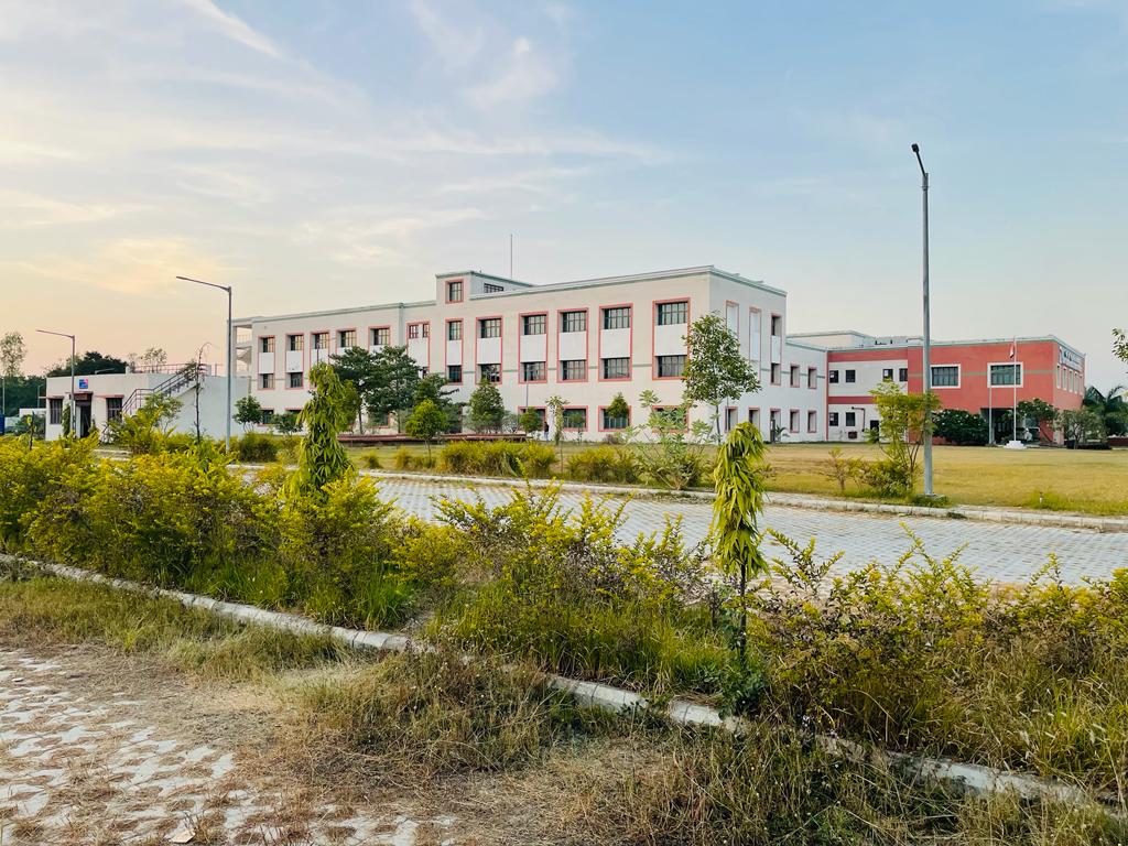 Rajiv Gandhi National Aviation University - RGNAU, Fursatganj, Uttar Pradesh: About Us, Courses, Eligibility, Fees, Admission, Ranking, Syllabus, Placement 2024